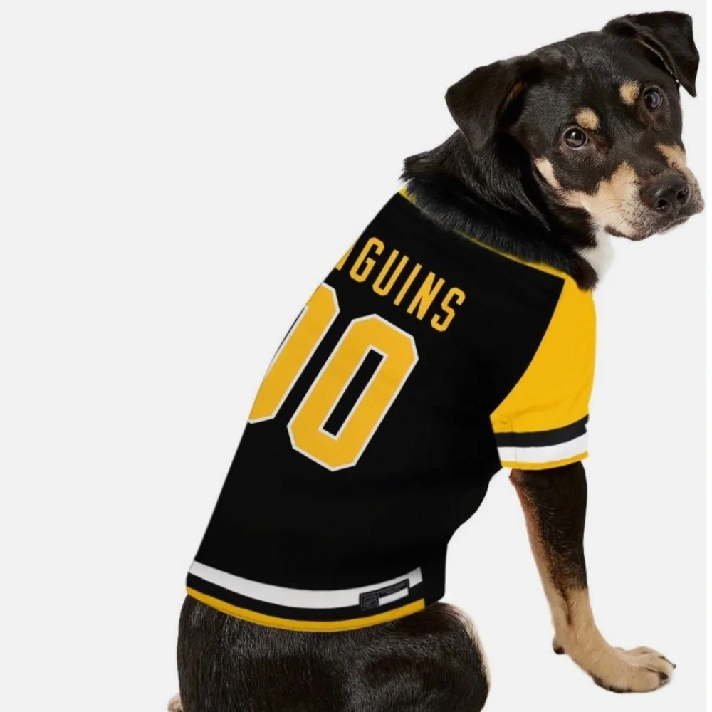 Like‎ new NHL Penguins dog jerzee 00